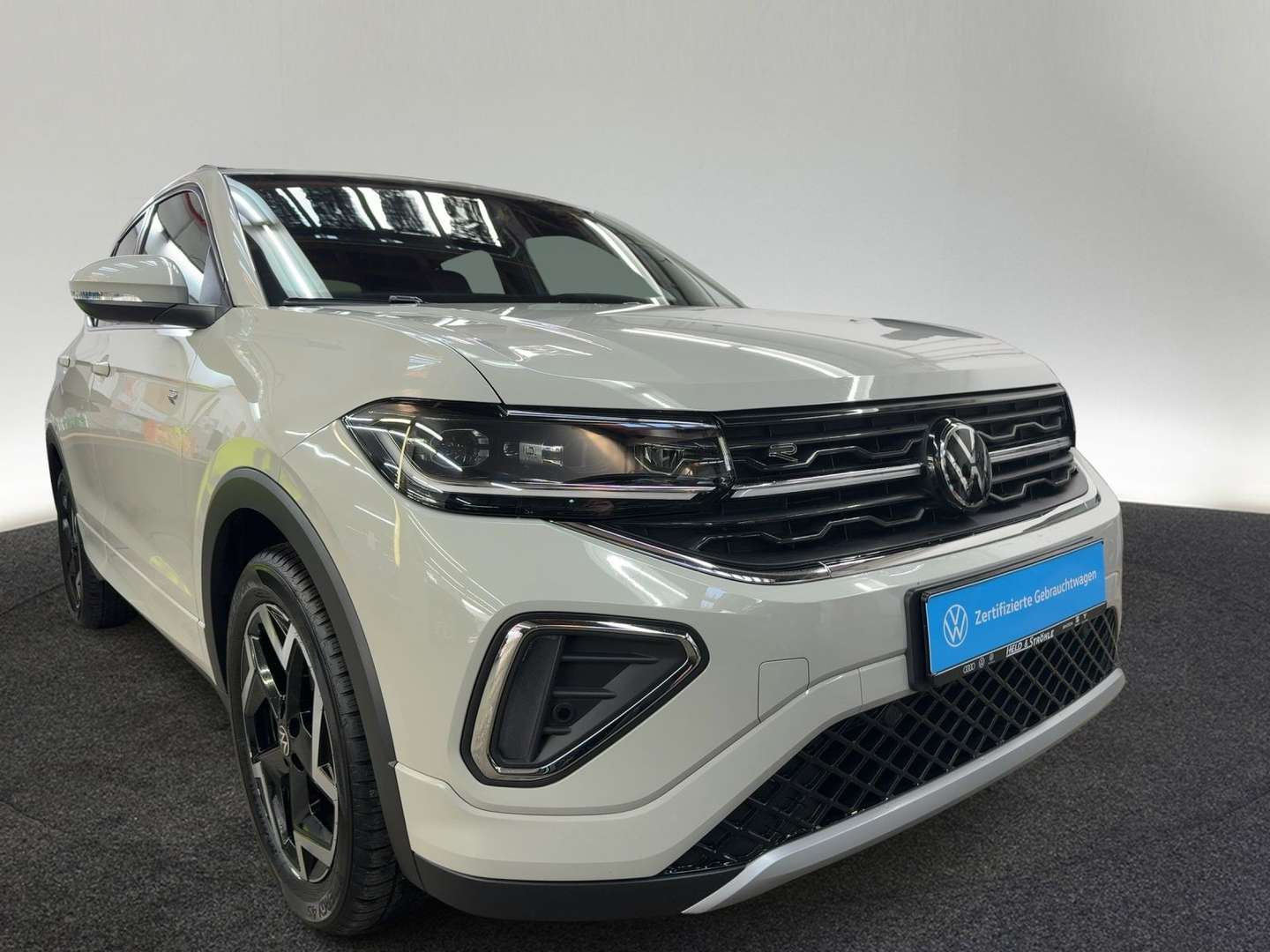 Volkswagen T-CROSS R-Line - 2025 - Joinsteer - #4