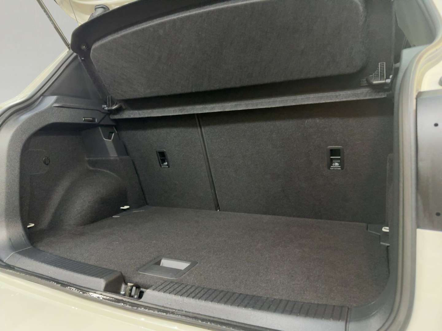 Volkswagen T-CROSS R-Line - 2025 - Joinsteer - #7