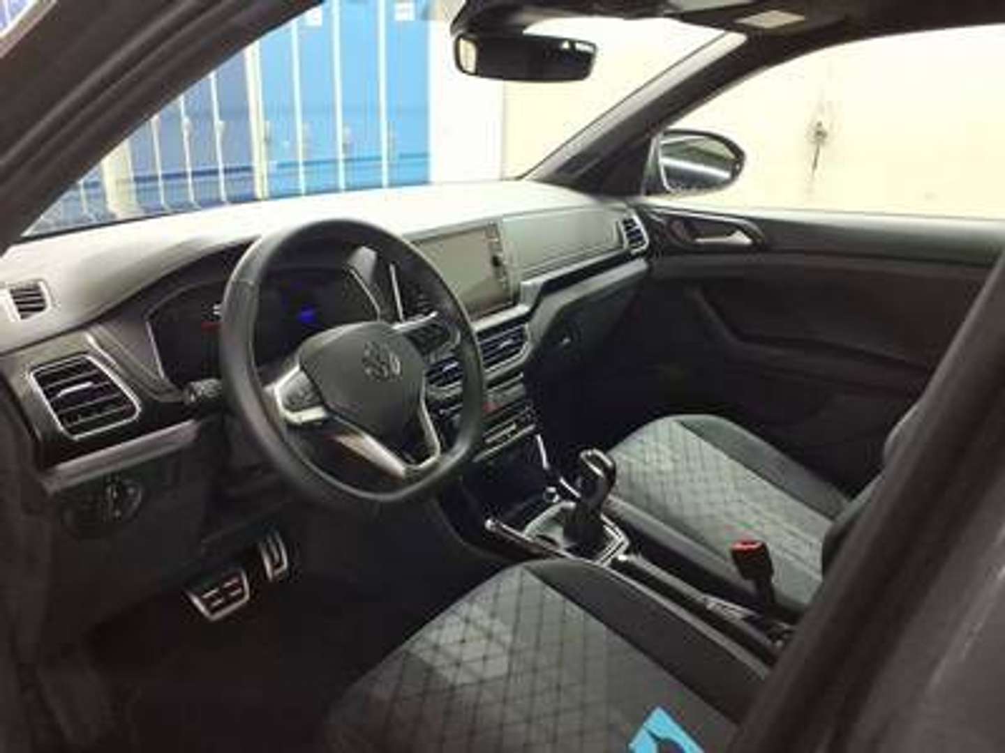 Volkswagen T-CROSS R-Line - 2025 - Joinsteer - #3