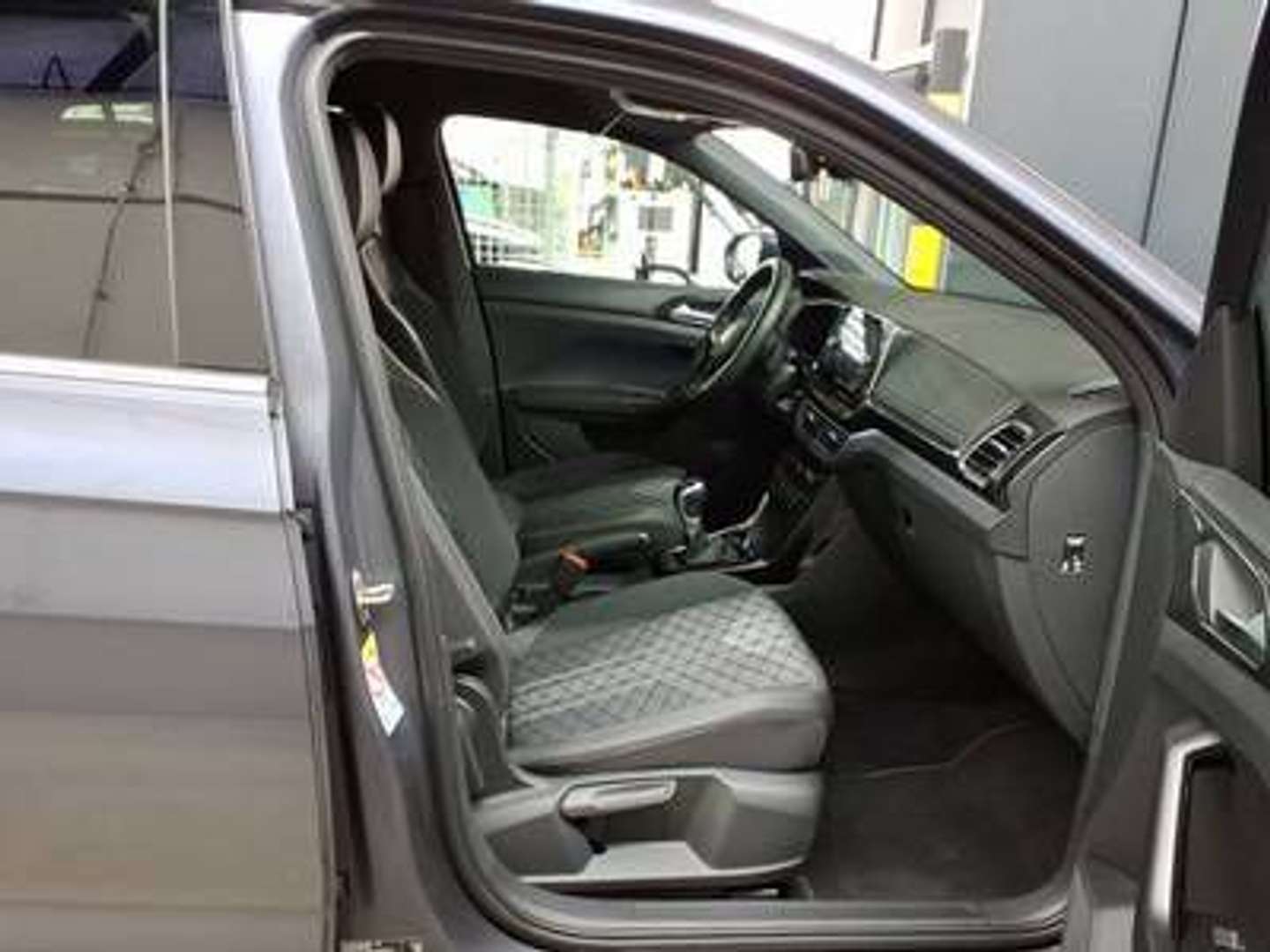 Volkswagen T-CROSS R-Line - 2025 - Joinsteer - #9