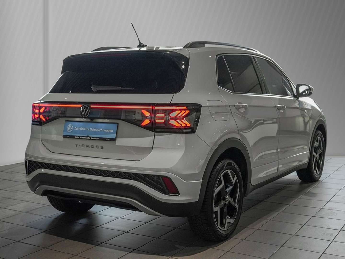 Volkswagen T-CROSS R-Line - 2025 - Joinsteer - #3