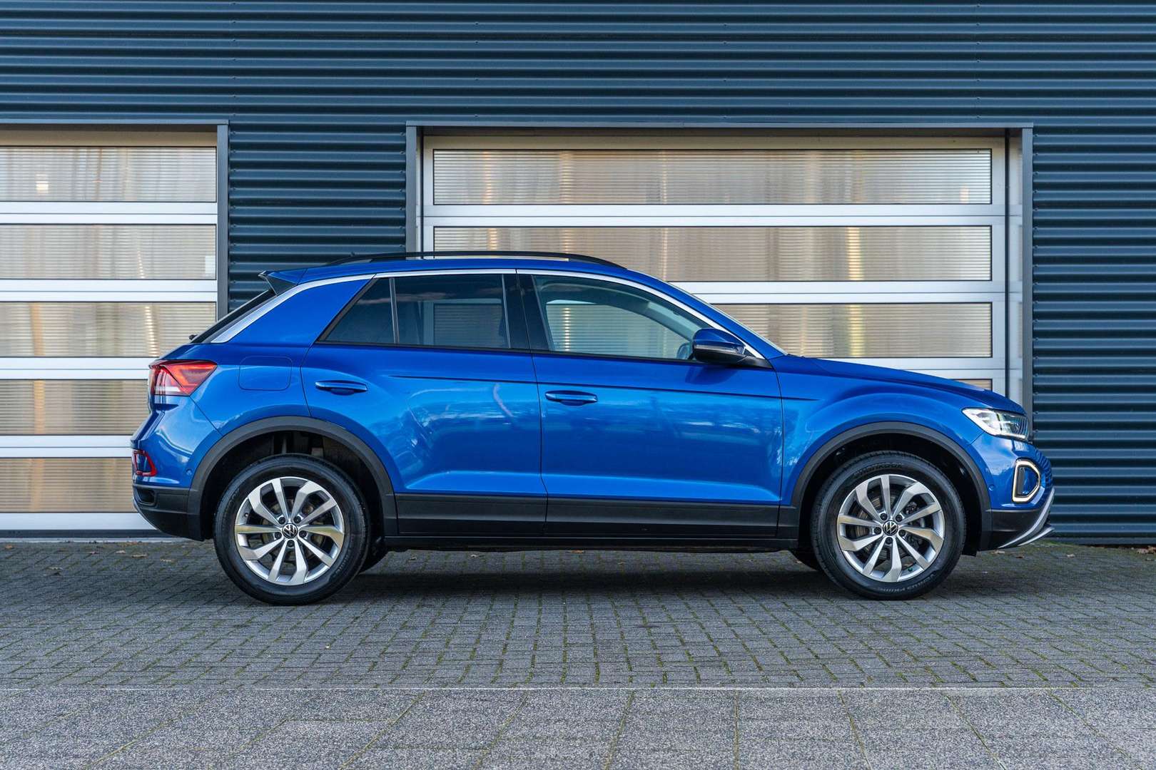Volkswagen T-Roc TSI Life - 2024 - Joinsteer - #2