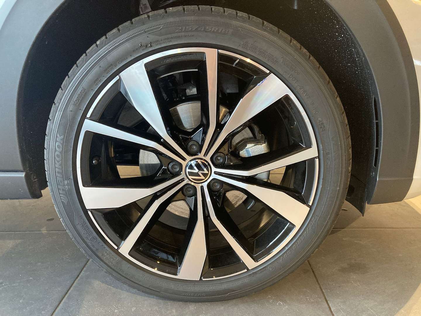 Volkswagen Taigo TSI R-Line Edition - 2025 - Joinsteer - #4