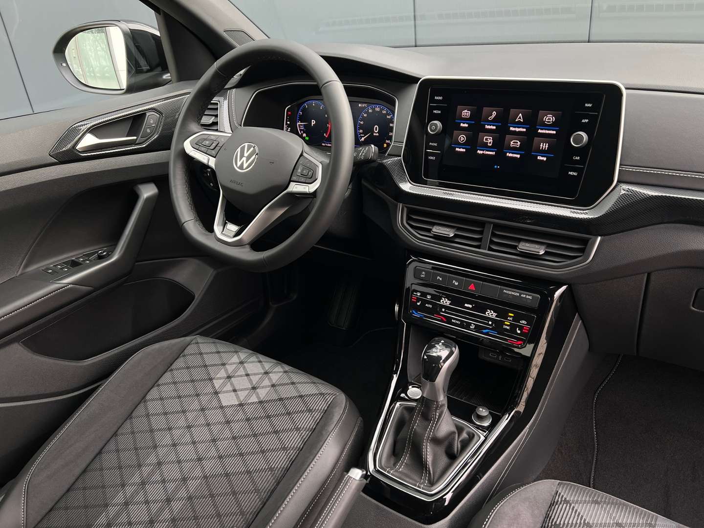 Volkswagen T-CROSS R-Line - 2026 - Joinsteer - #9