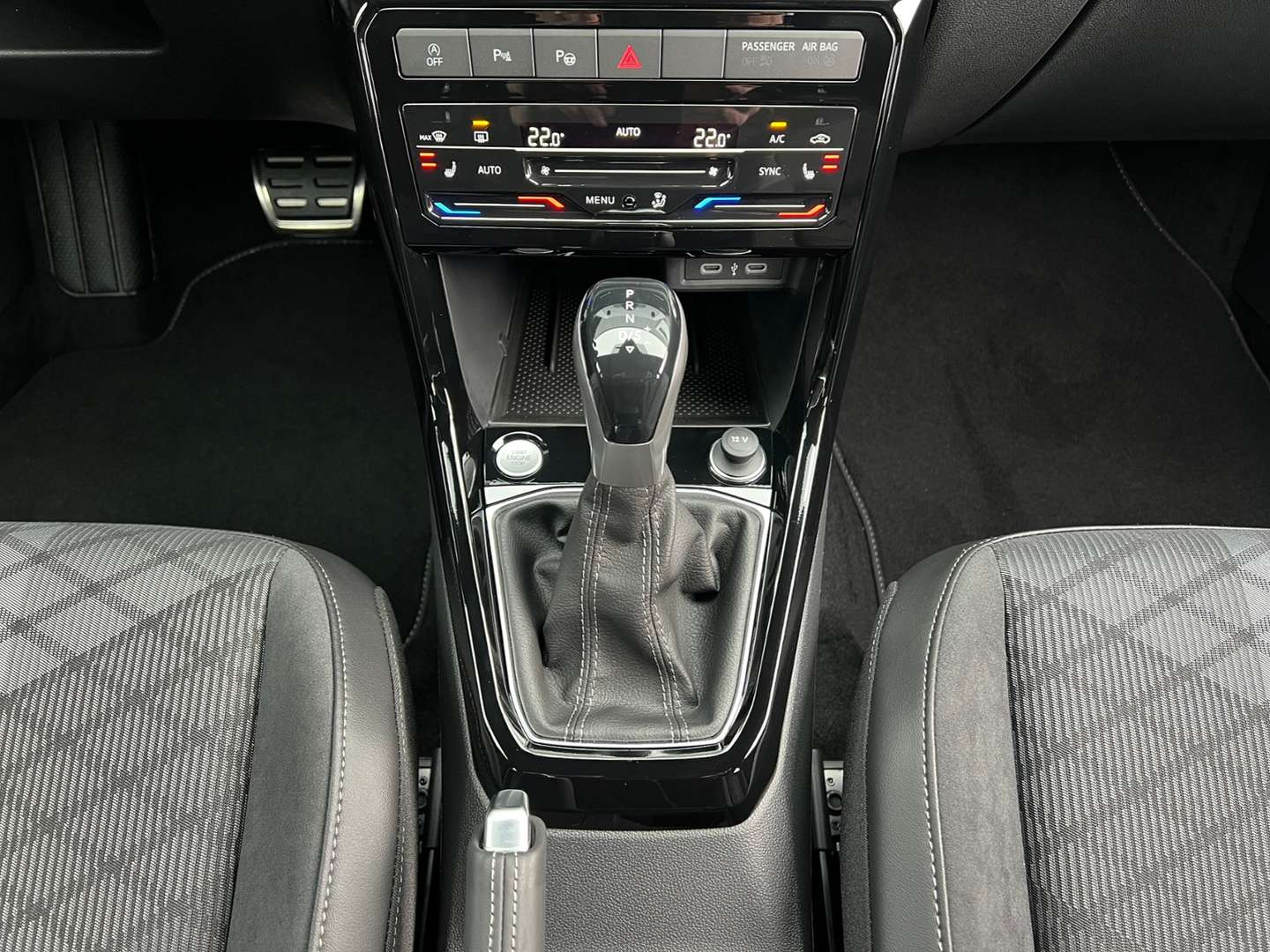 Volkswagen T-CROSS R-Line - 2026 - Joinsteer - #14