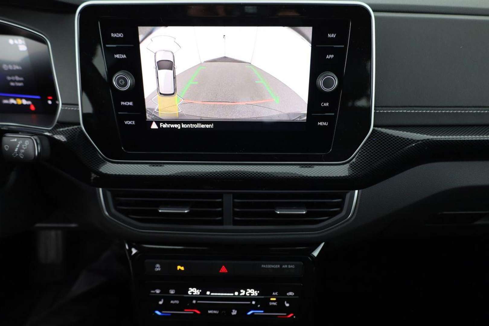 Volkswagen T-CROSS R-Line - 2025 - Joinsteer - #8