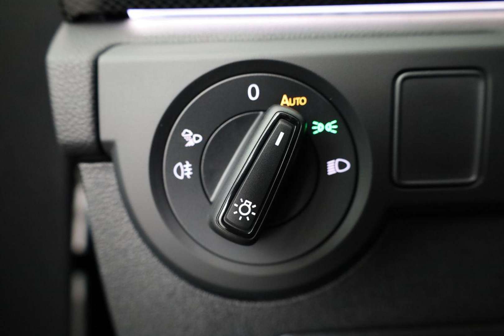 Volkswagen T-CROSS R-Line - 2025 - Joinsteer - #10