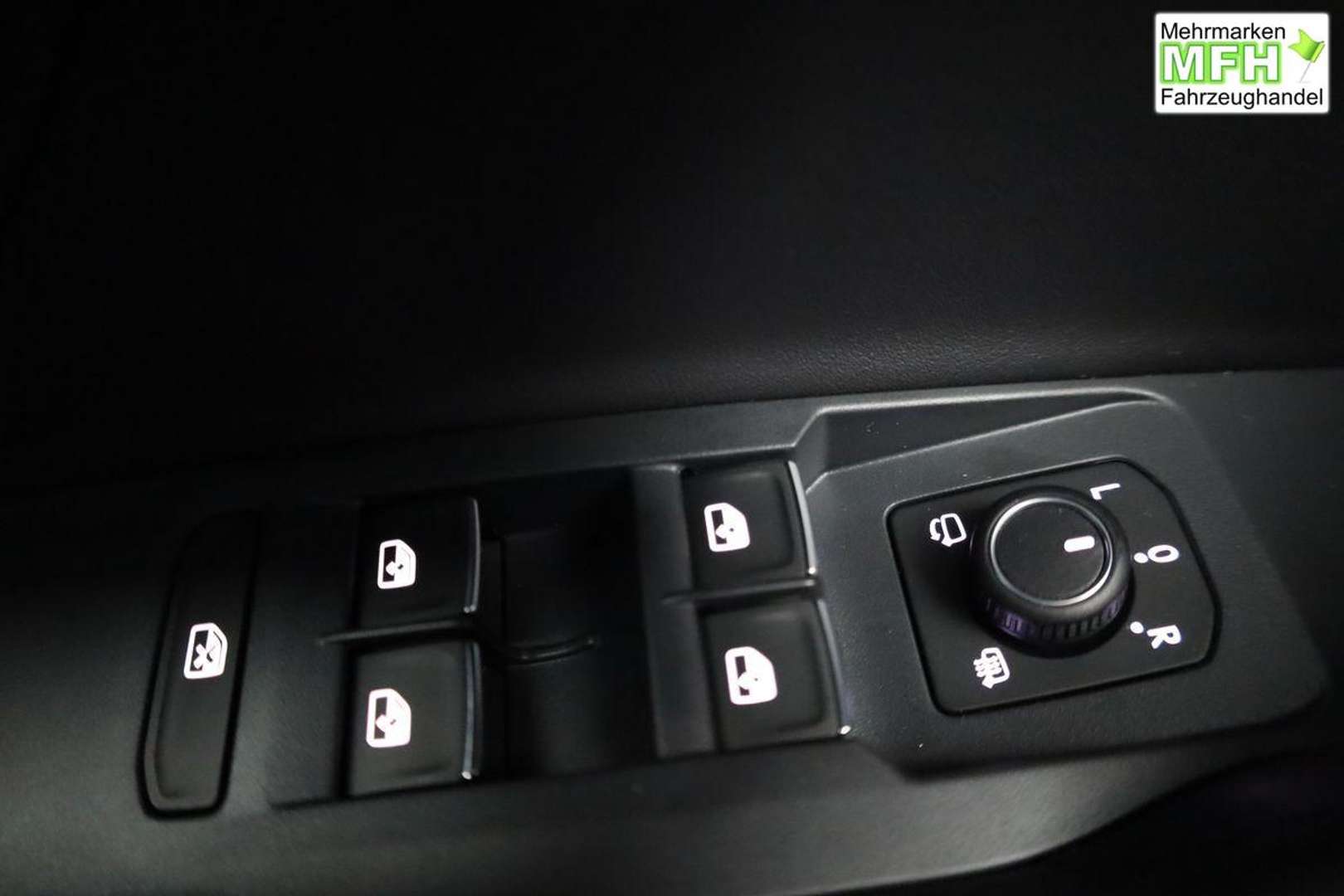 Volkswagen T-CROSS R-Line - 2025 - Joinsteer - #6