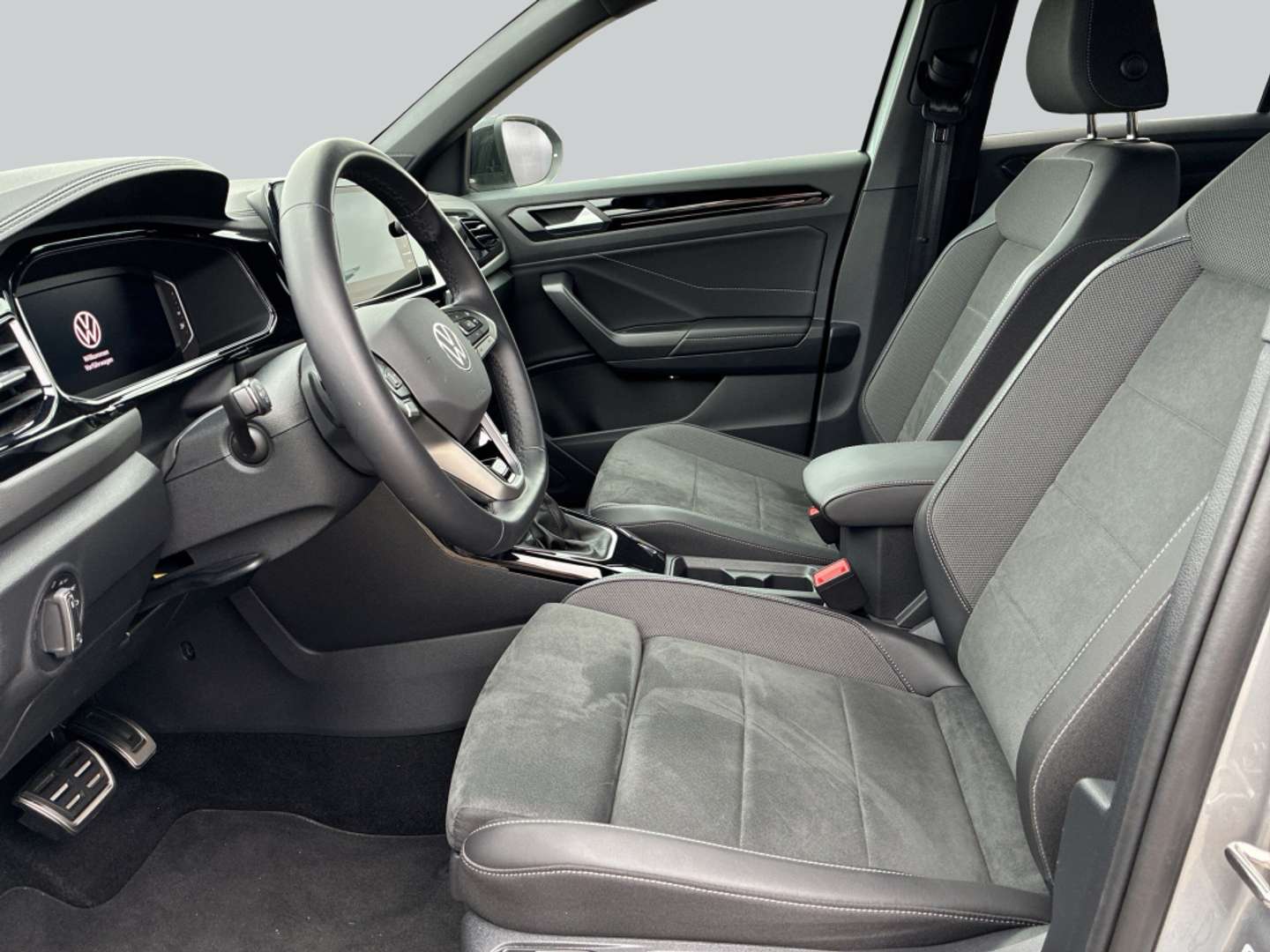 Volkswagen T-Roc R-Line - 2024 - Joinsteer - #8