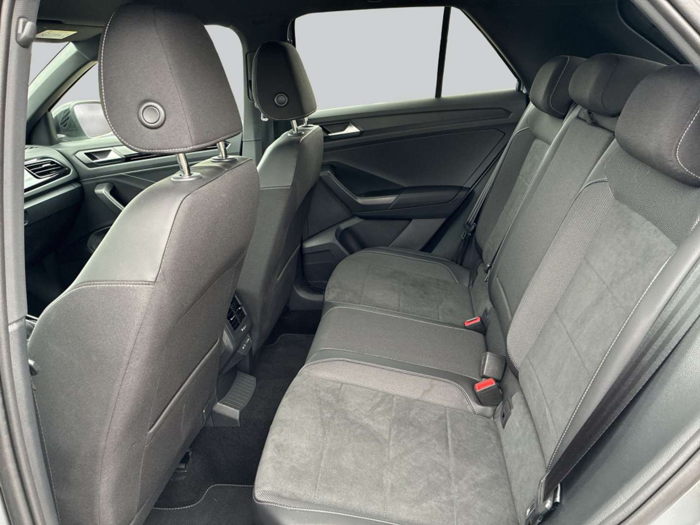 Volkswagen T-Roc R-Line - 2024 - Joinsteer - #10