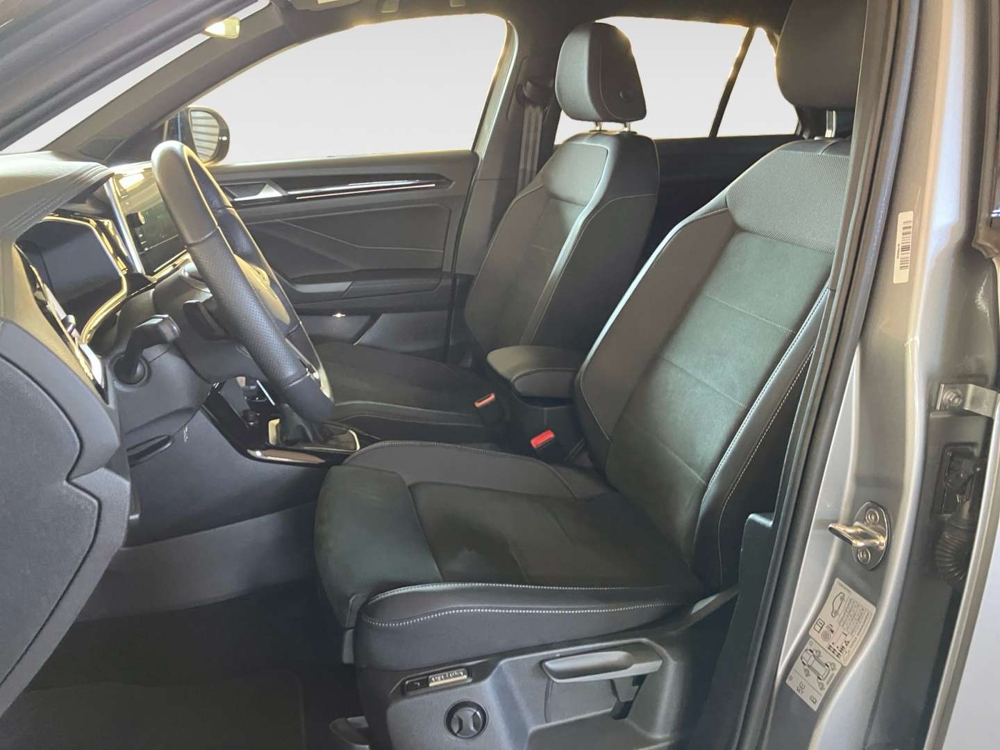 Volkswagen T-Roc R-Line - 2025 - Joinsteer - #7