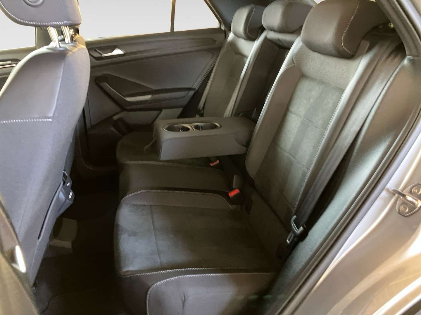 Volkswagen T-Roc R-Line - 2025 - Joinsteer - #8