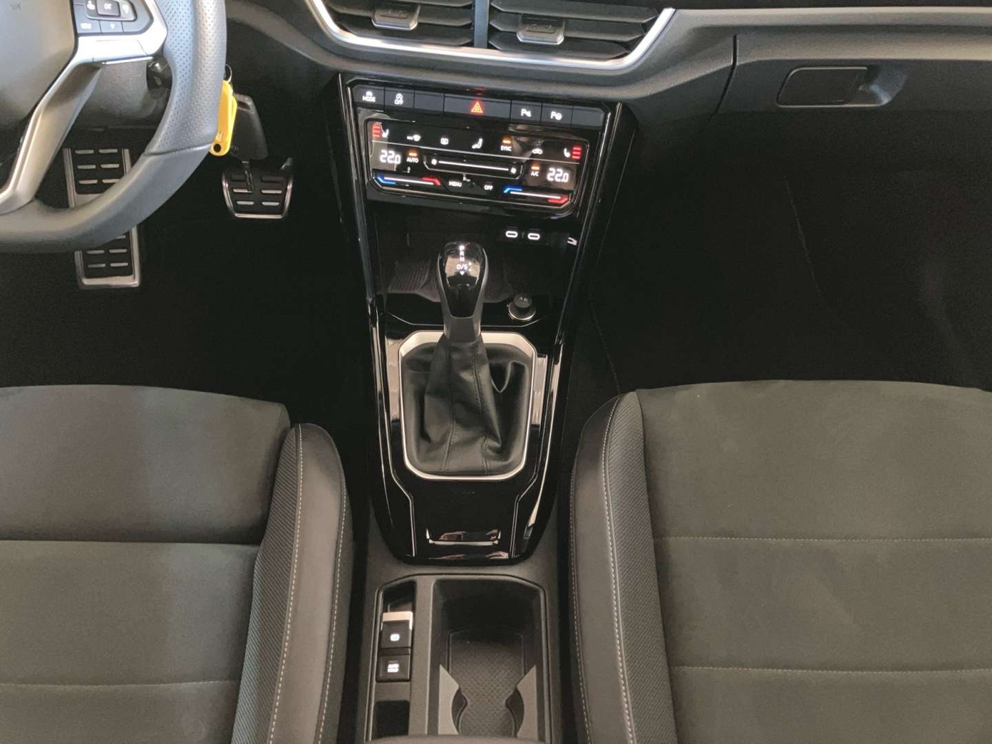 Volkswagen T-Roc R-Line - 2025 - Joinsteer - #14