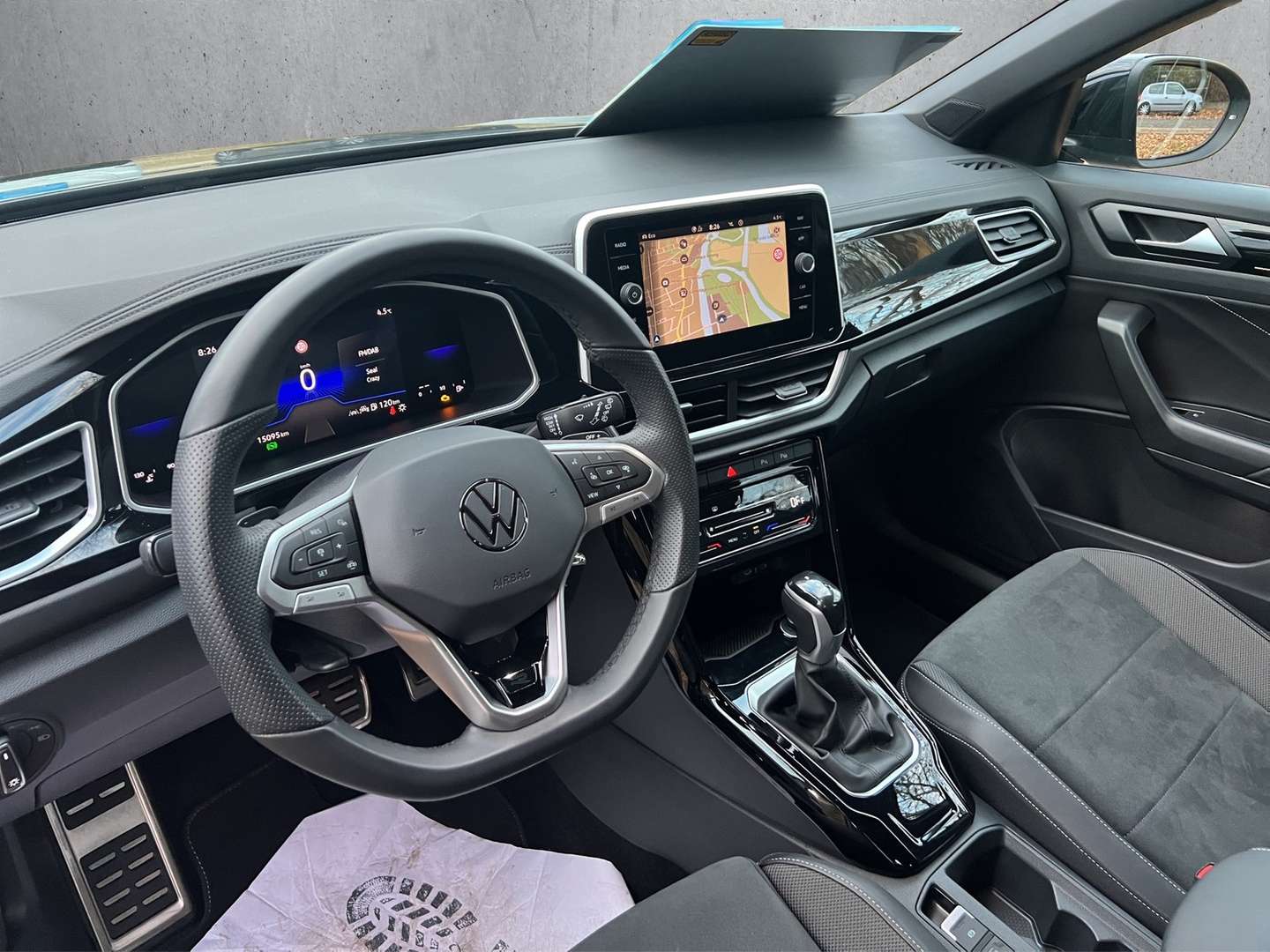 Volkswagen T-Roc R-Line - 2025 - Joinsteer - #13