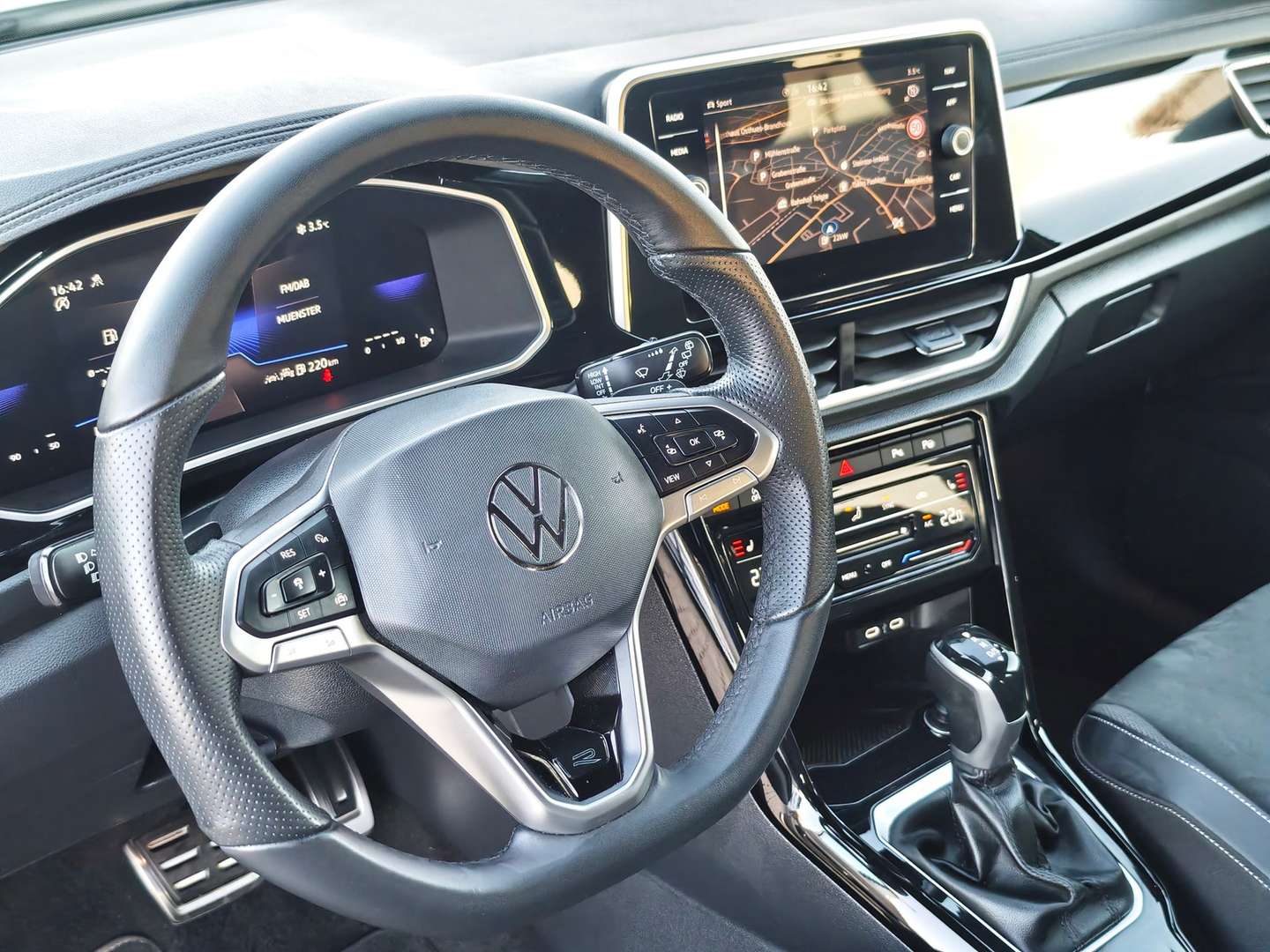 Volkswagen T-Roc R-Line - 2025 - Joinsteer - #6