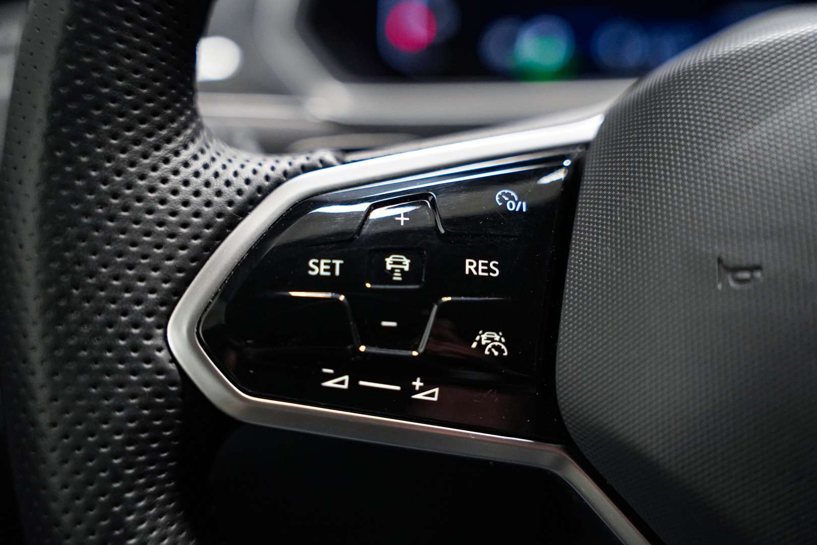 Volkswagen TIGUAN EHybrid R-Line - 2021 - Joinsteer - #14