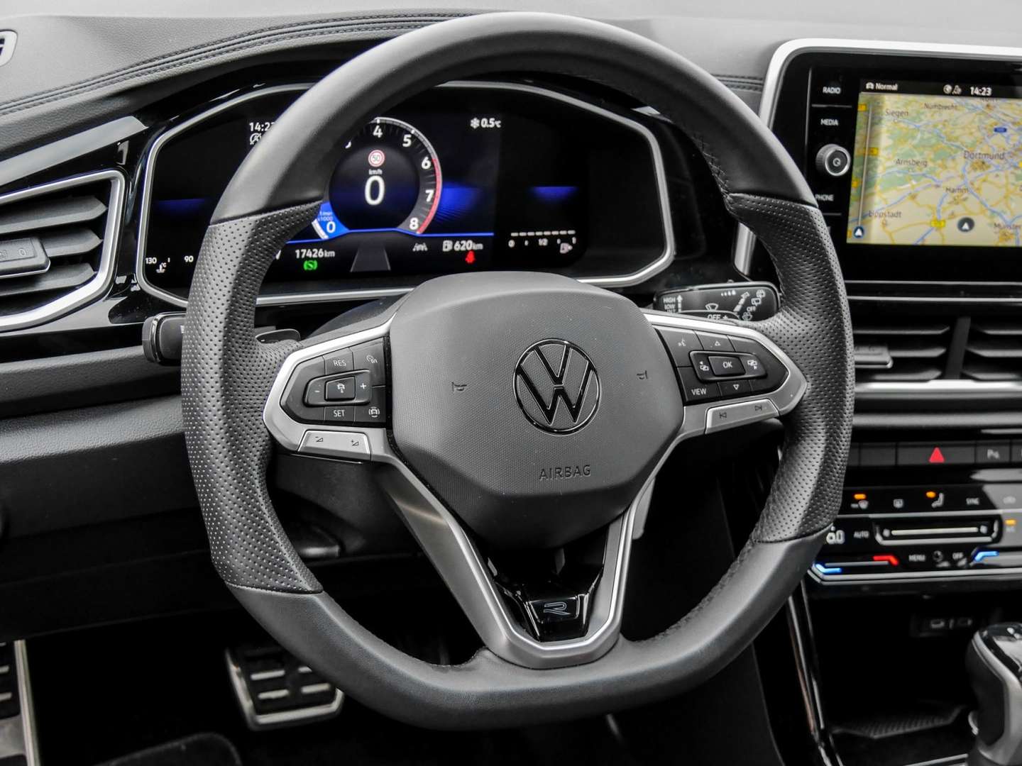 Volkswagen T-Roc R-Line - 2025 - Joinsteer - #7