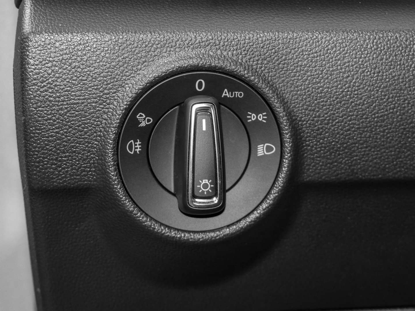 Volkswagen T-Roc R-Line - 2025 - Joinsteer - #13