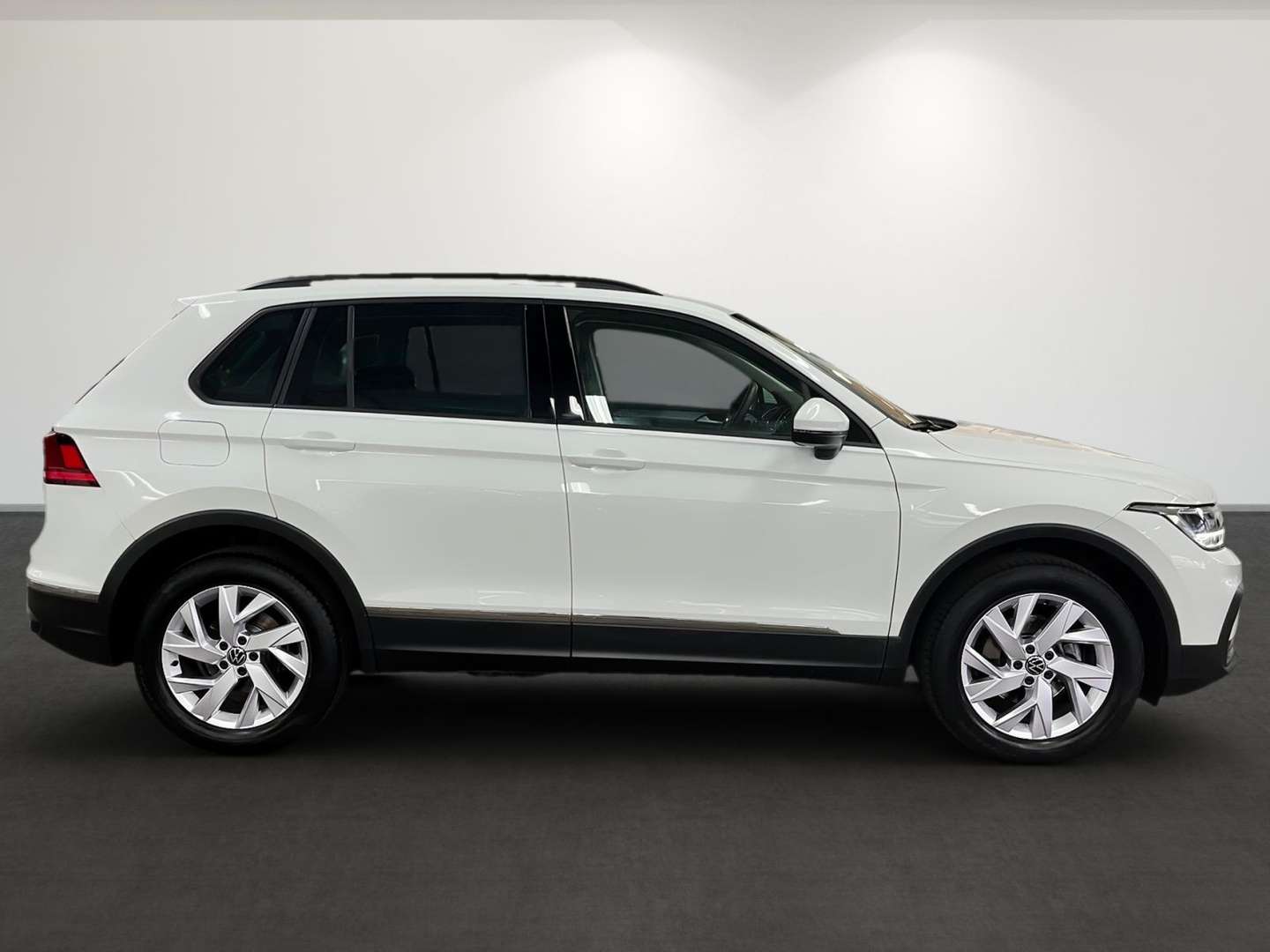 Volkswagen TIGUAN TDI 4Motion Life - 2022 - Joinsteer - #2
