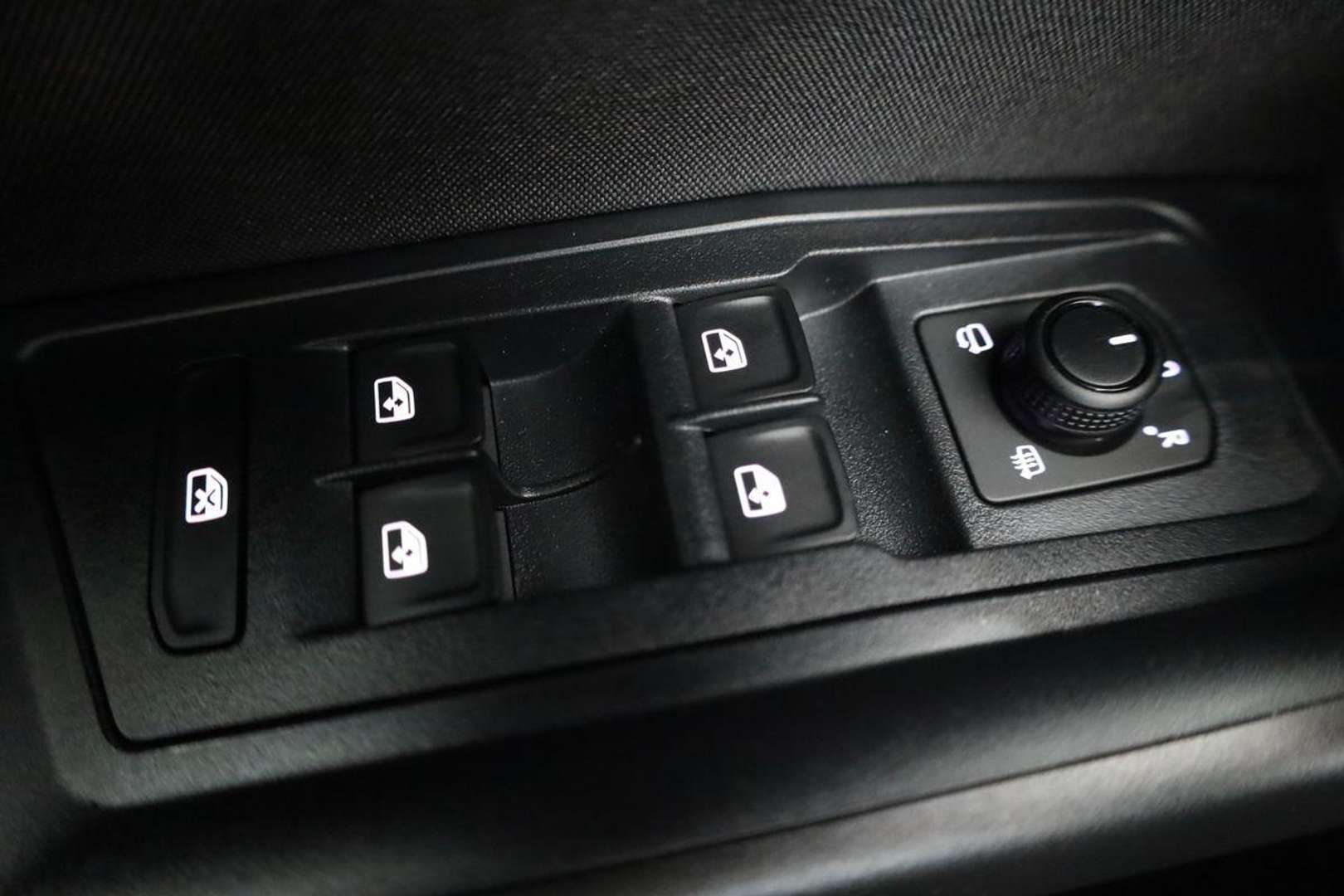 Volkswagen T-Roc TSI Life - 2025 - Joinsteer - #7