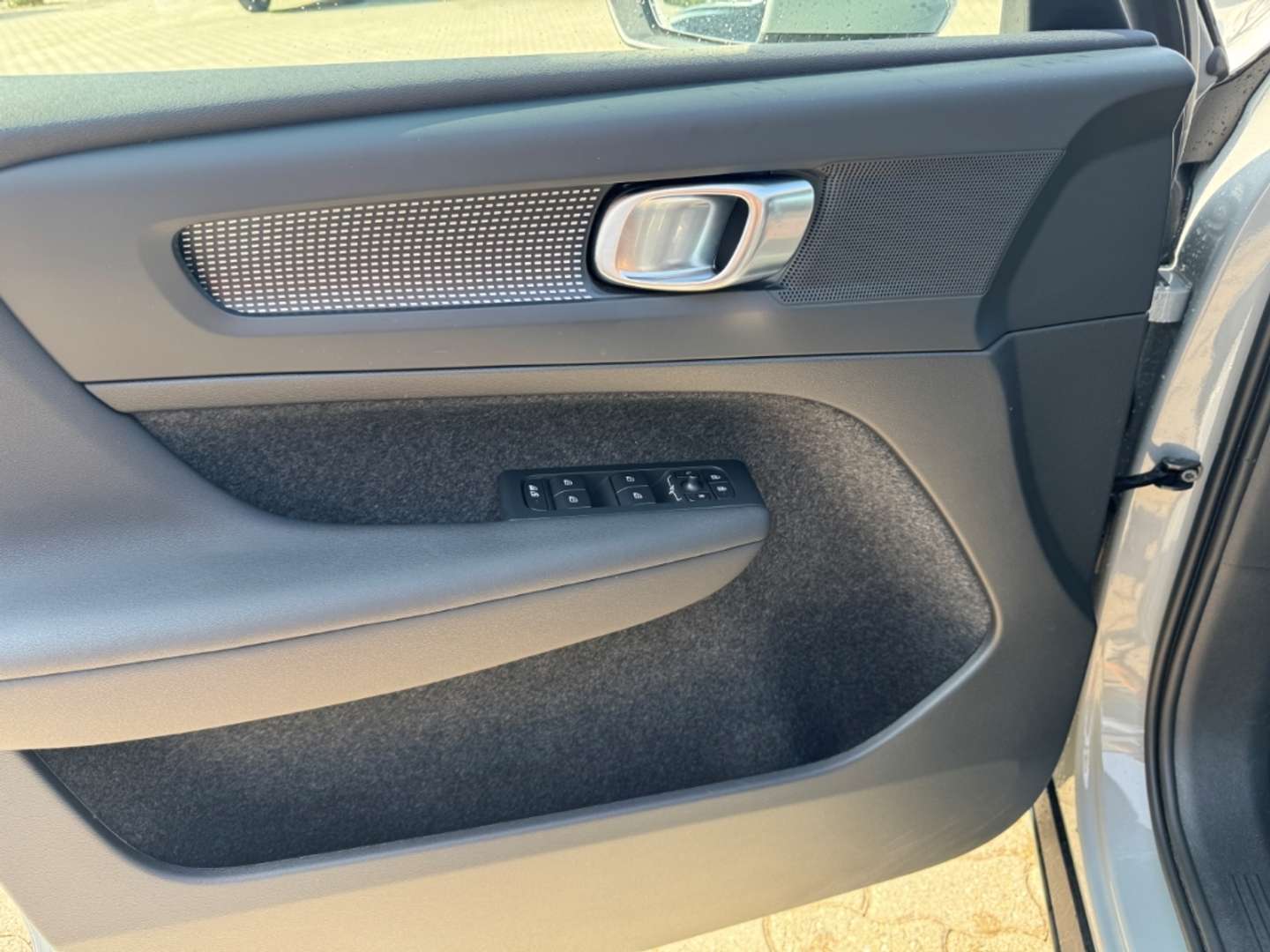 Volvo XC40 B3 Core - 2023 - Joinsteer - #4