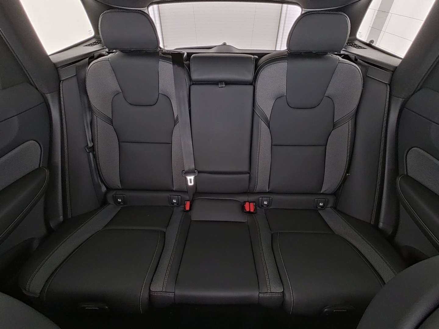 Volvo XC60 B5 Ultra Black Edition - 2025 - Joinsteer - #13