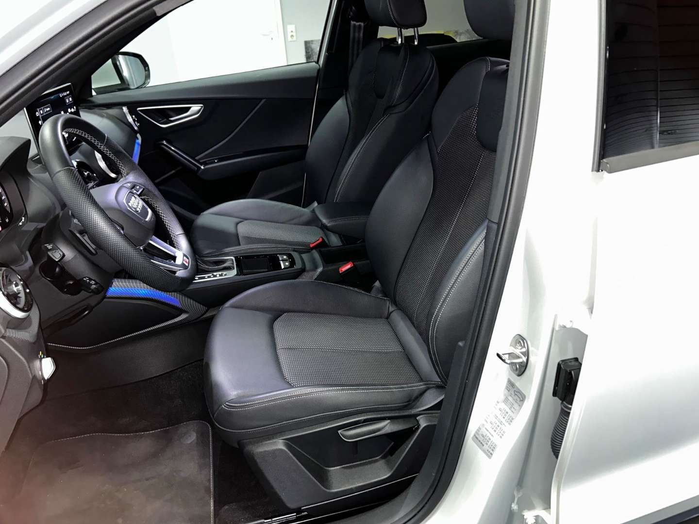 Audi Q2 S Line 35 TDI - 2024 - Joinsteer - #8