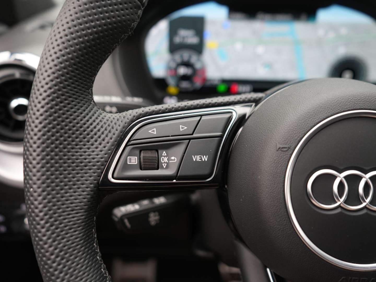 Audi Q2 S Line 35 TFSI - 2025 - Joinsteer - #15