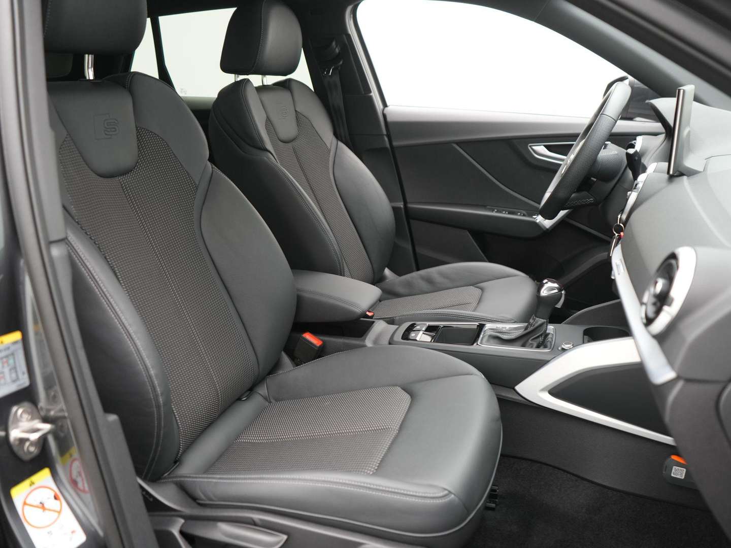 Audi Q2 S Line 35 TFSI - 2025 - Joinsteer - #38