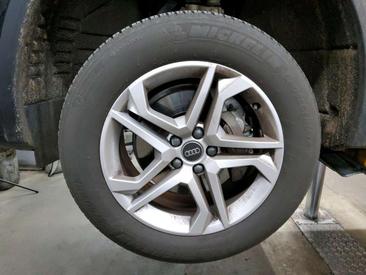 Audi Q5 40 TDI — photo 4