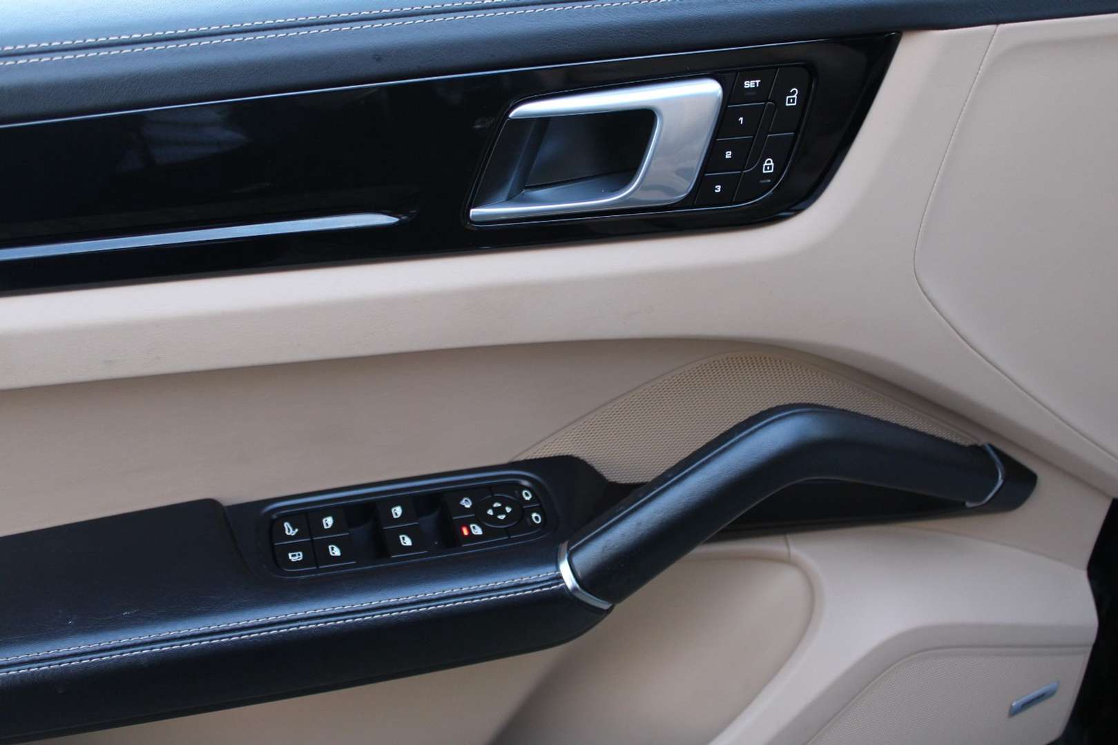 Porsche Cayenne II E-Hybrid - 2021 - Joinsteer - #12