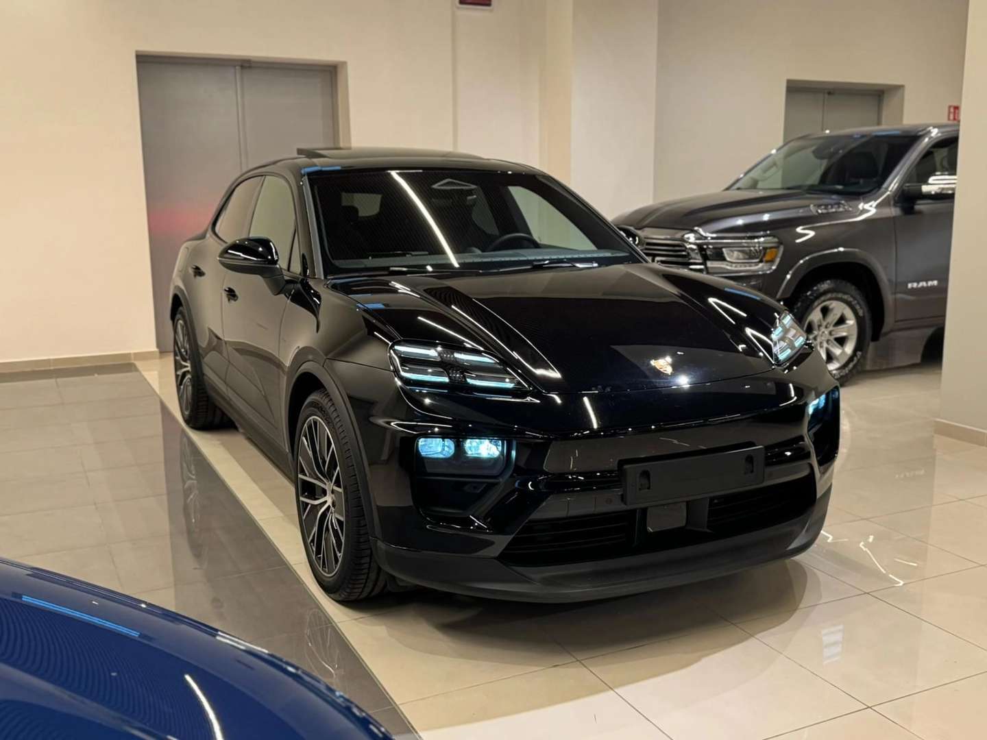 Porsche Macan Electrique 4 - 2025 - Joinsteer - #3