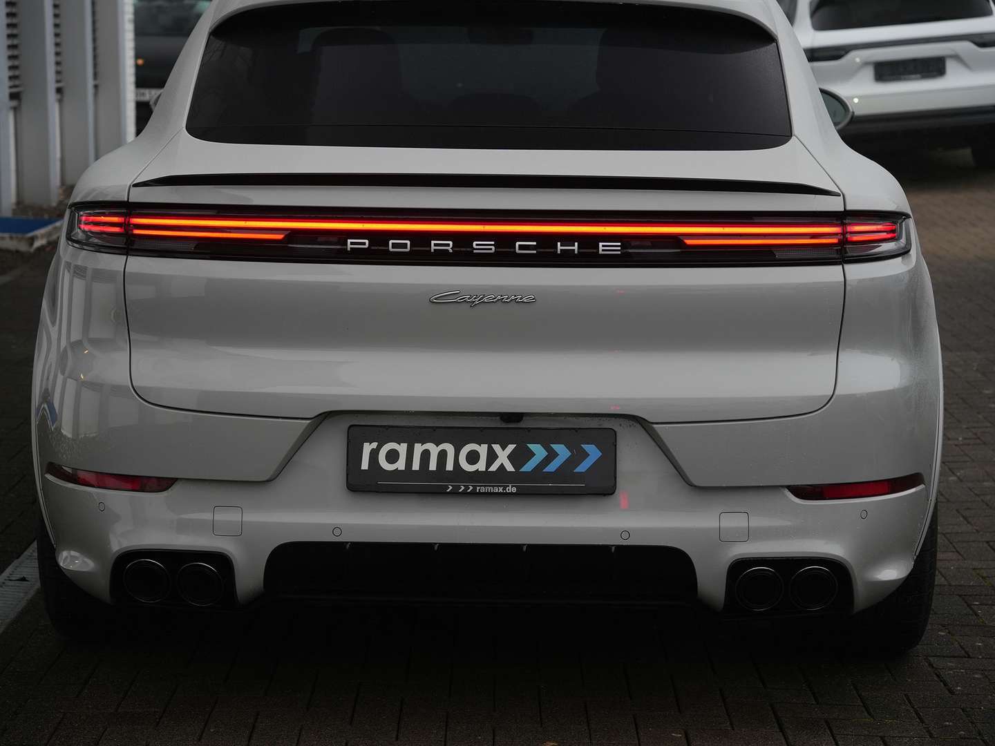 Porsche Cayenne II E-Hybrid - 2024 - Joinsteer - #9