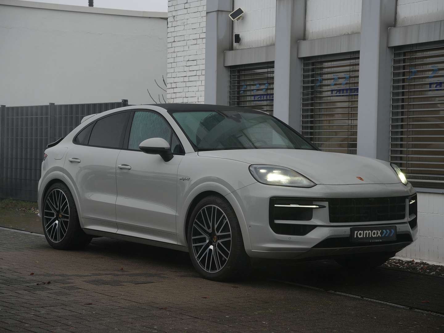 Porsche Cayenne II E-Hybrid - 2024 - Joinsteer - #50