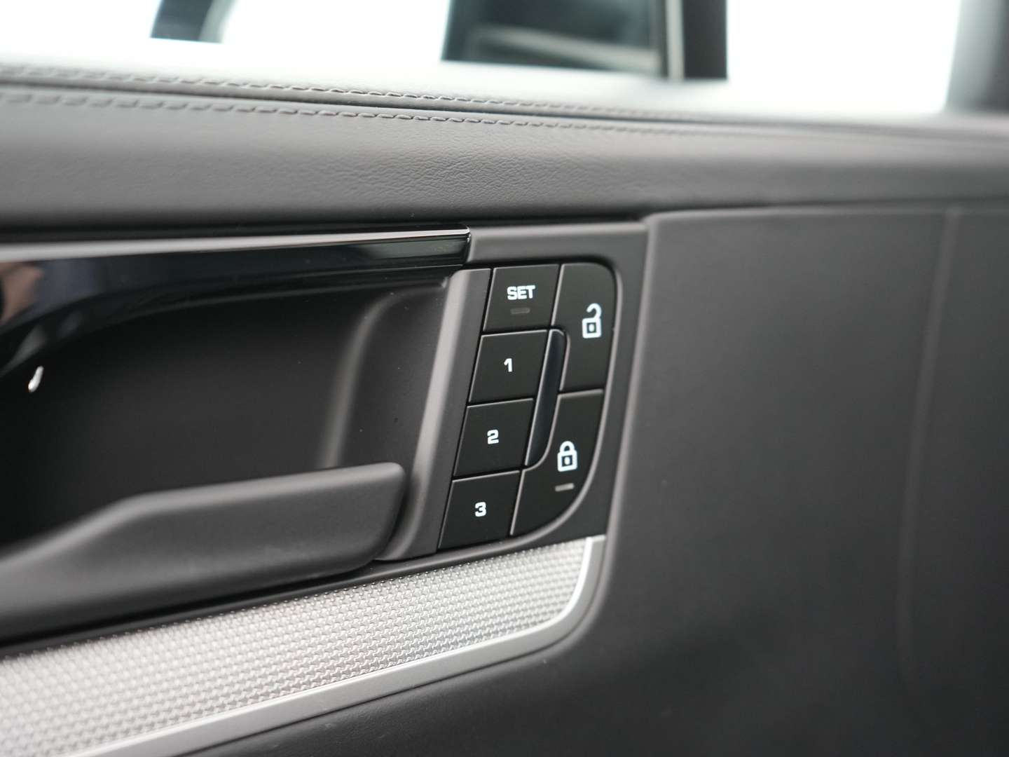 Porsche Cayenne II E-Hybrid - 2024 - Joinsteer - #13