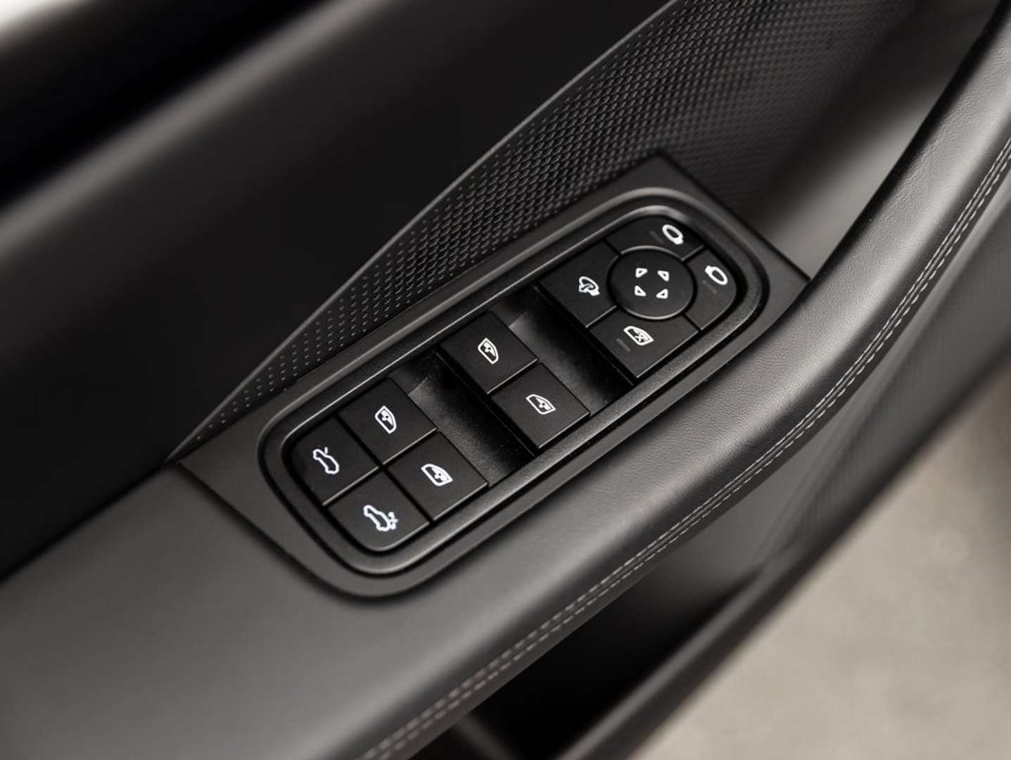 Porsche Macan Electrique 4 - 2025 - Joinsteer - #28