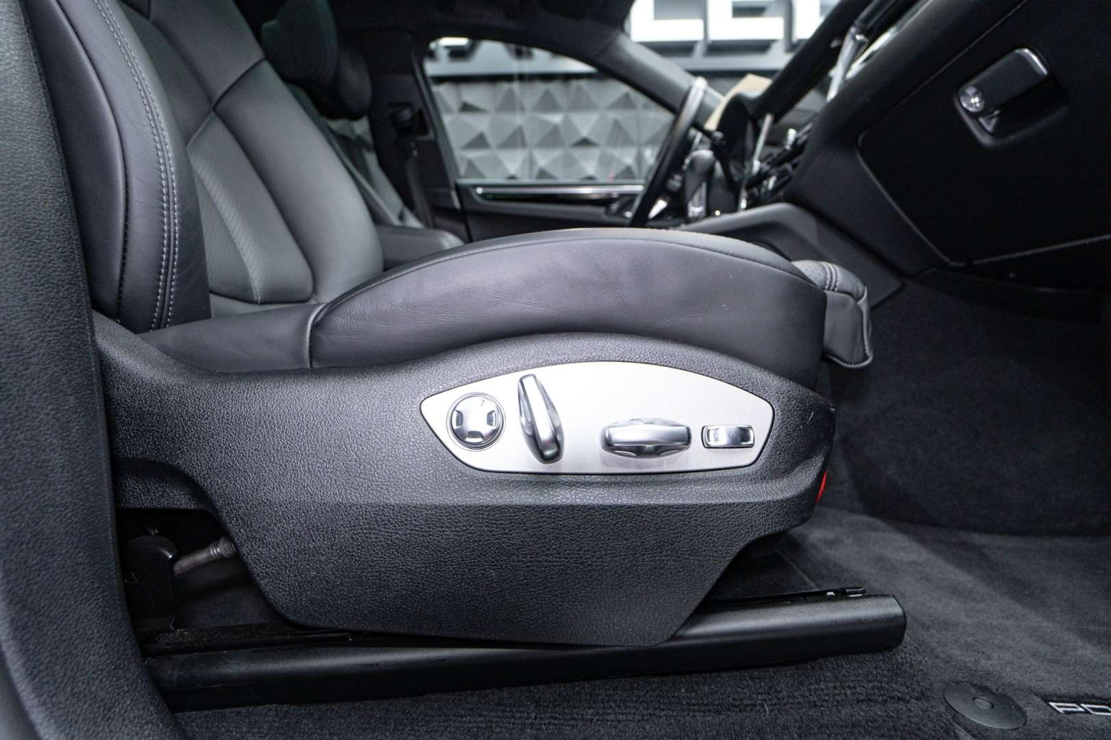 Porsche Macan I S - 2021 - Joinsteer - #26