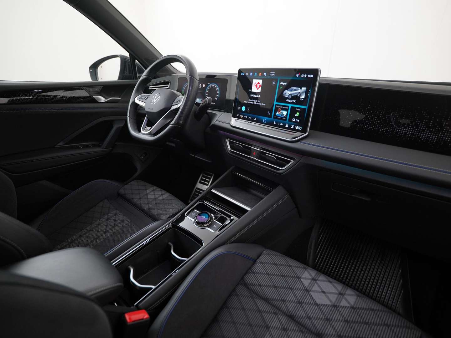 Volkswagen TIGUAN EHybrid R-Line - 2024 - Joinsteer - #2