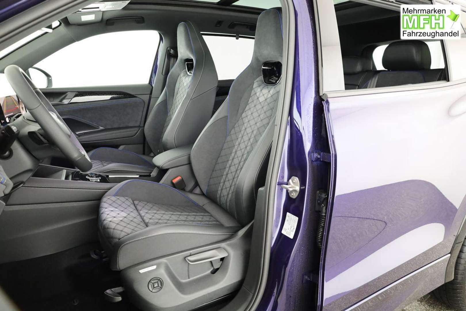 Volkswagen Tayron EHybrid R-Line - 2025 - Joinsteer - #9