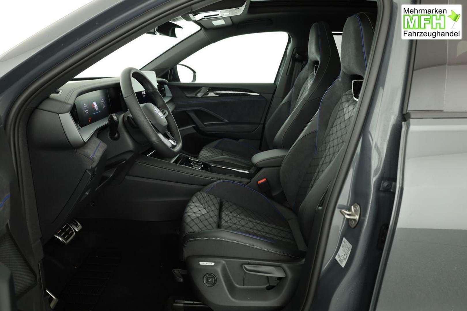 Volkswagen Tayron EHybrid R-Line - 2025 - Joinsteer - #8