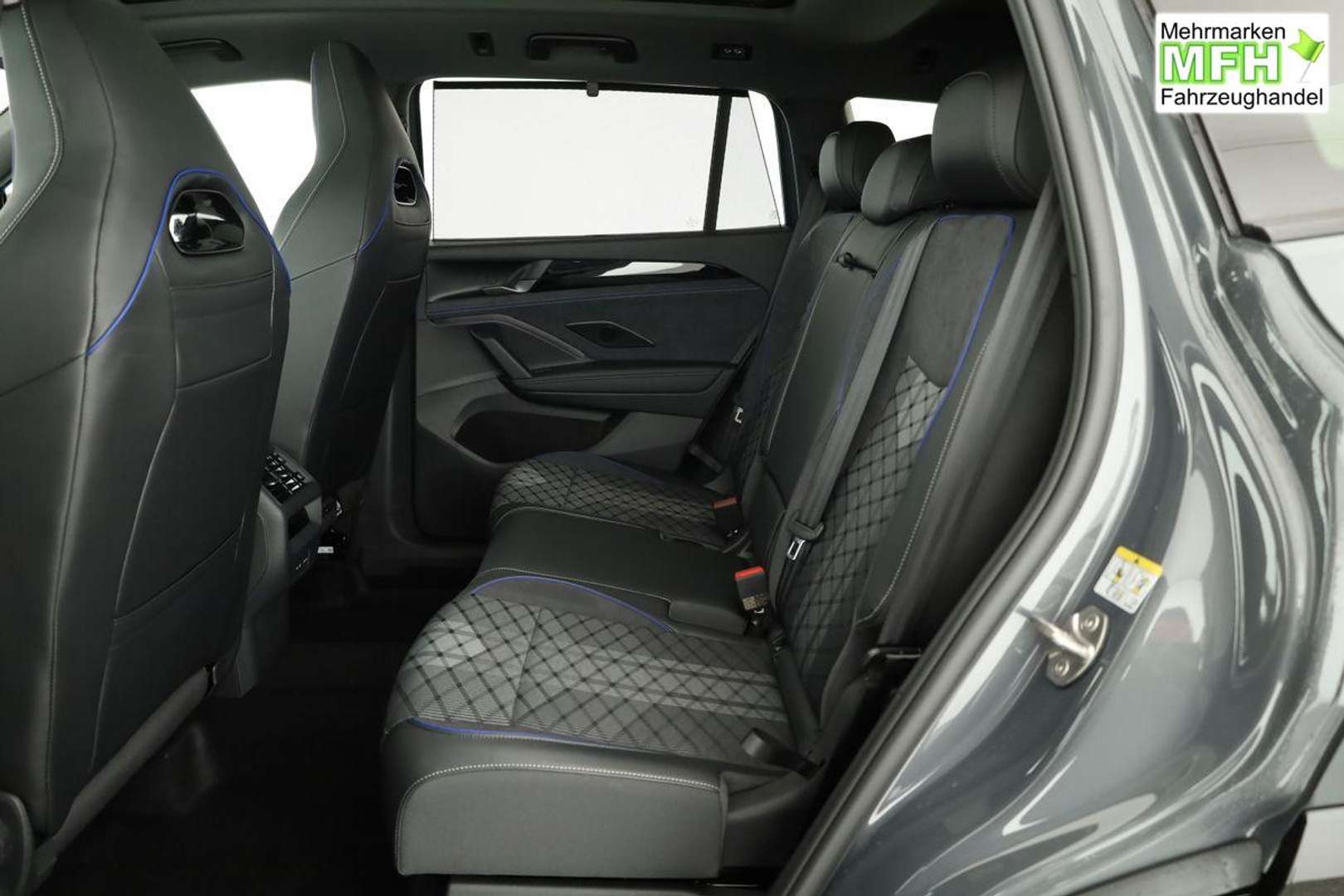 Volkswagen Tayron EHybrid R-Line - 2025 - Joinsteer - #10