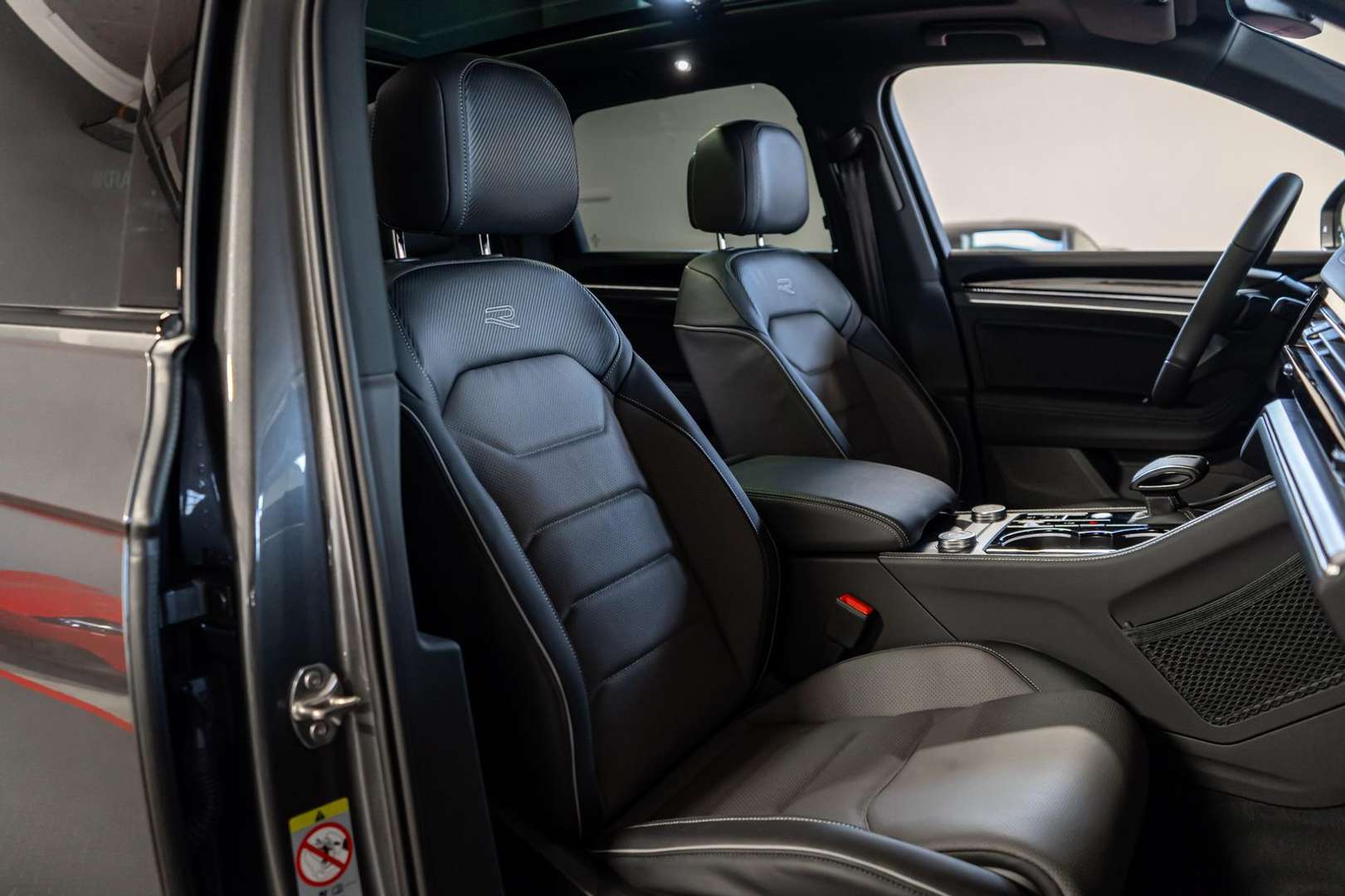 Volkswagen Touareg TDI 4Motion R-Line - 2026 - Joinsteer - #9