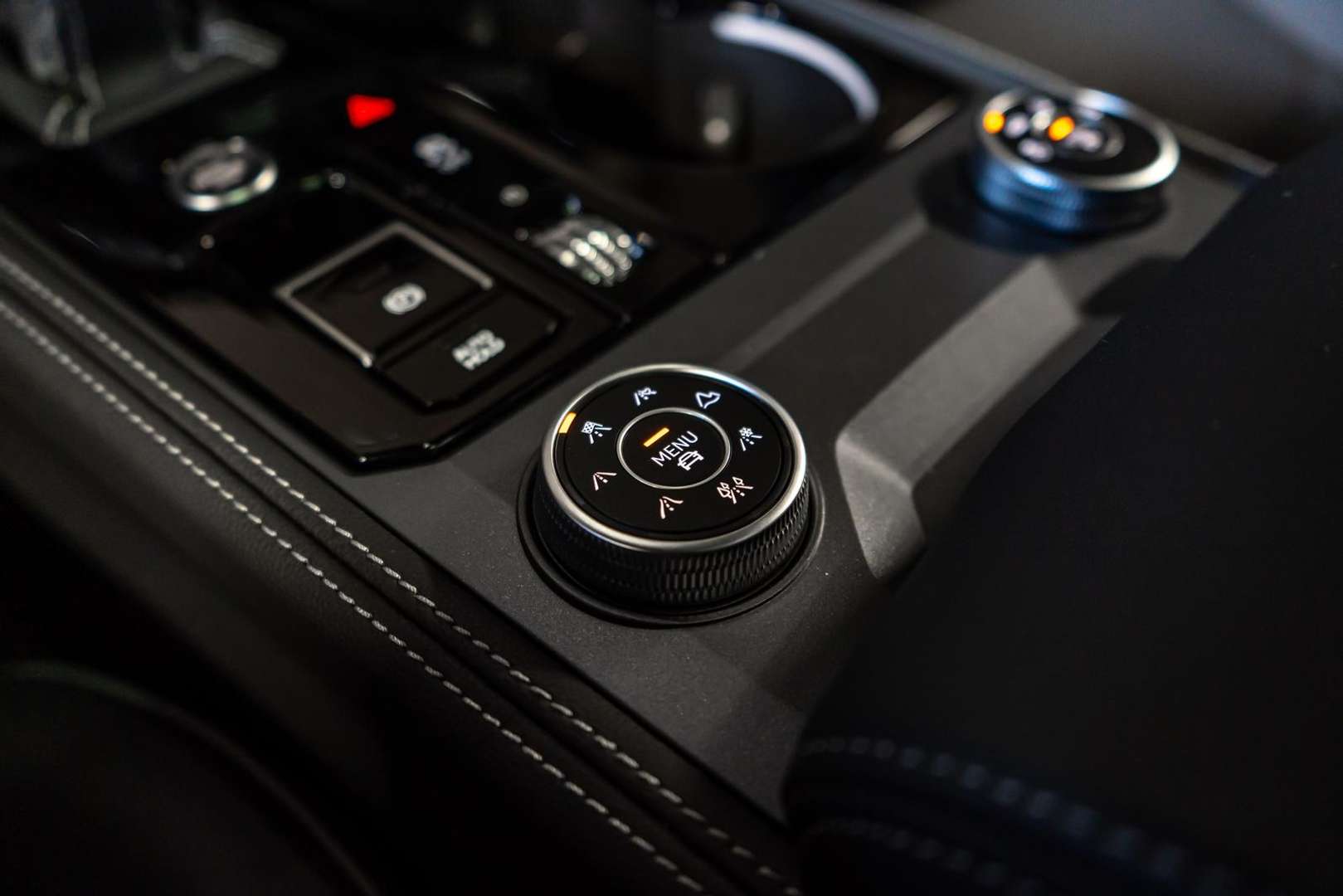 Volkswagen Touareg TDI 4Motion R-Line - 2026 - Joinsteer - #14