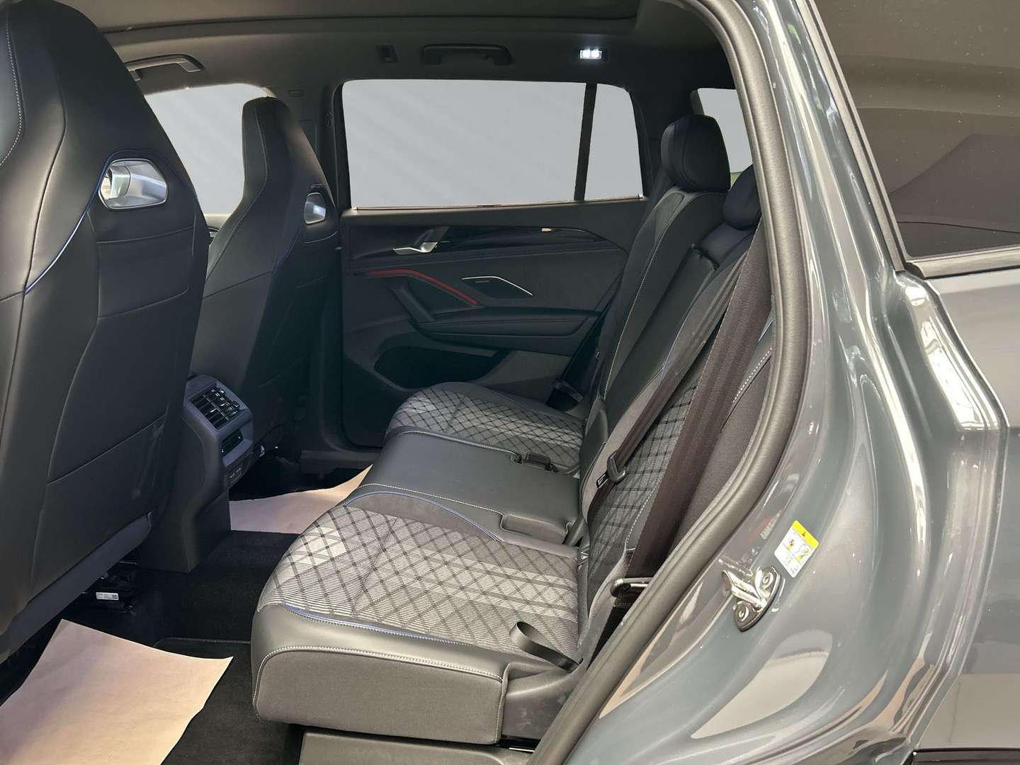 Volkswagen Tayron TDI 4Motion R-Line - 2025 - Joinsteer - #9