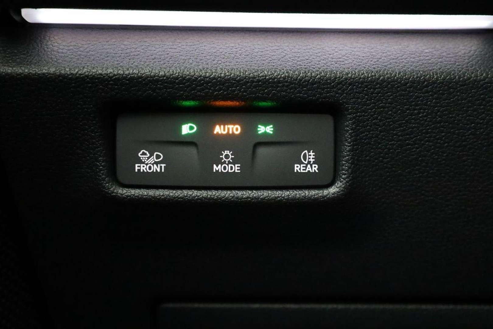 Volkswagen T-CROSS EHybrid Life - 2025 - Joinsteer - #7