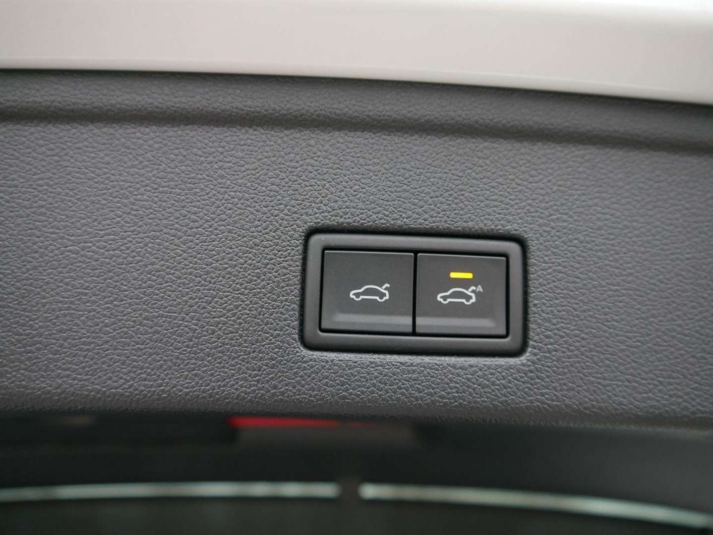 Volkswagen Touareg TDI 4Motion LIMITED - 2025 - Joinsteer - #8