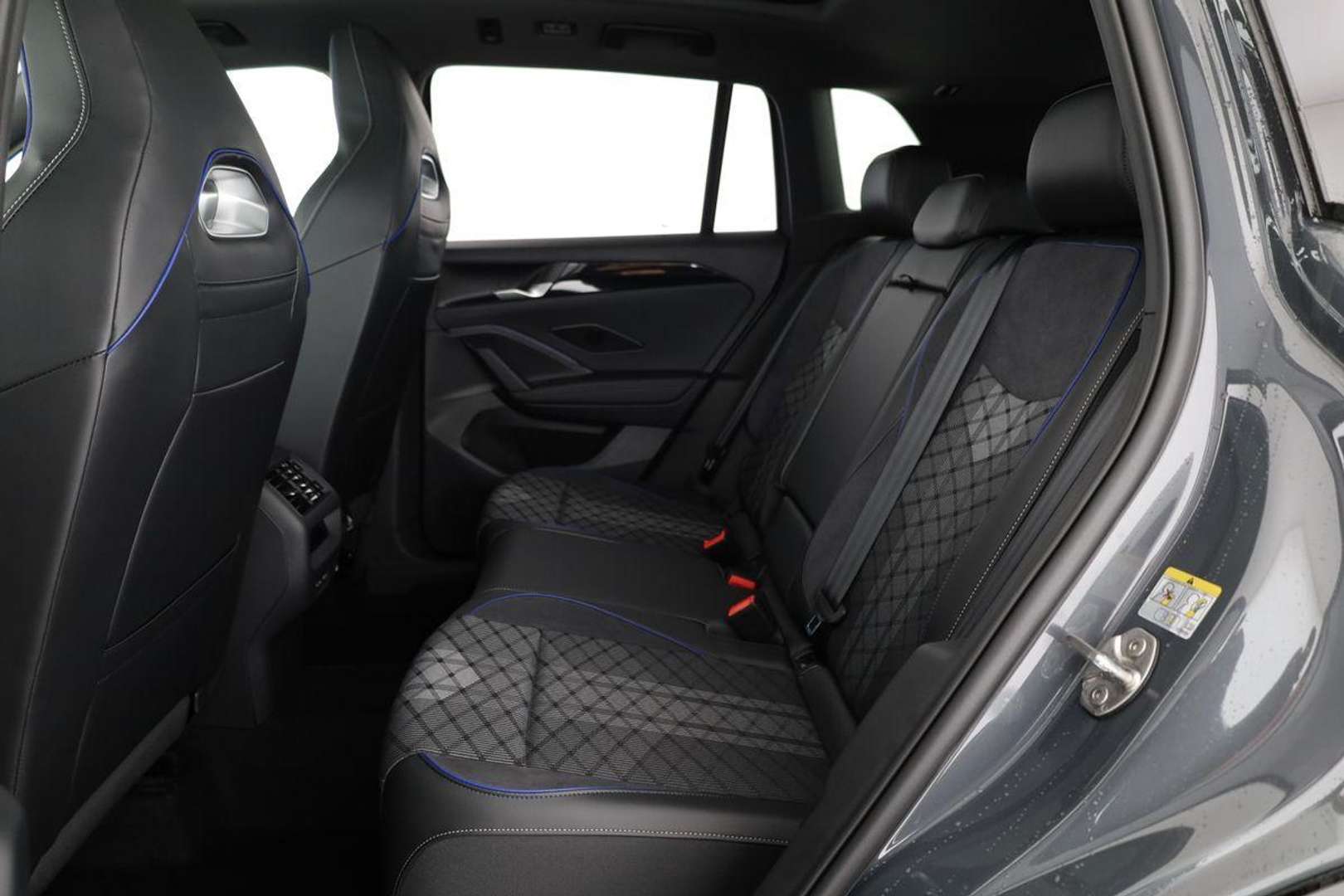 Volkswagen TIGUAN 4Motion R-Line - 2025 - Joinsteer - #11