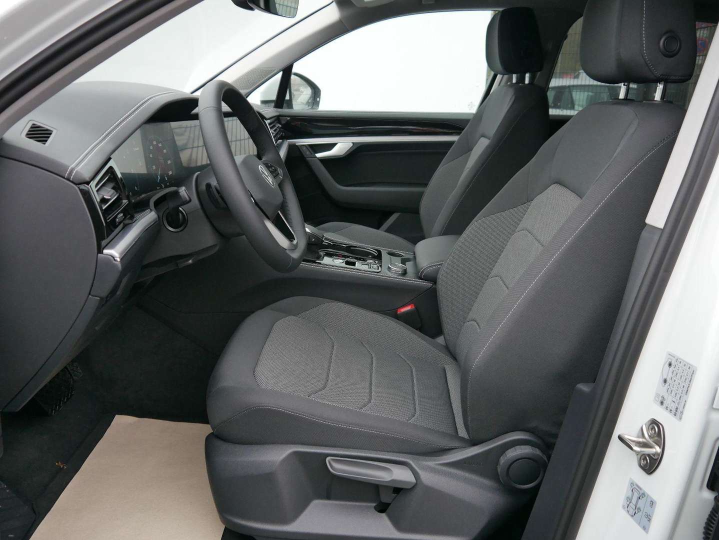 Volkswagen Touareg TDI 4Motion LIMITED - 2025 - Joinsteer - #10