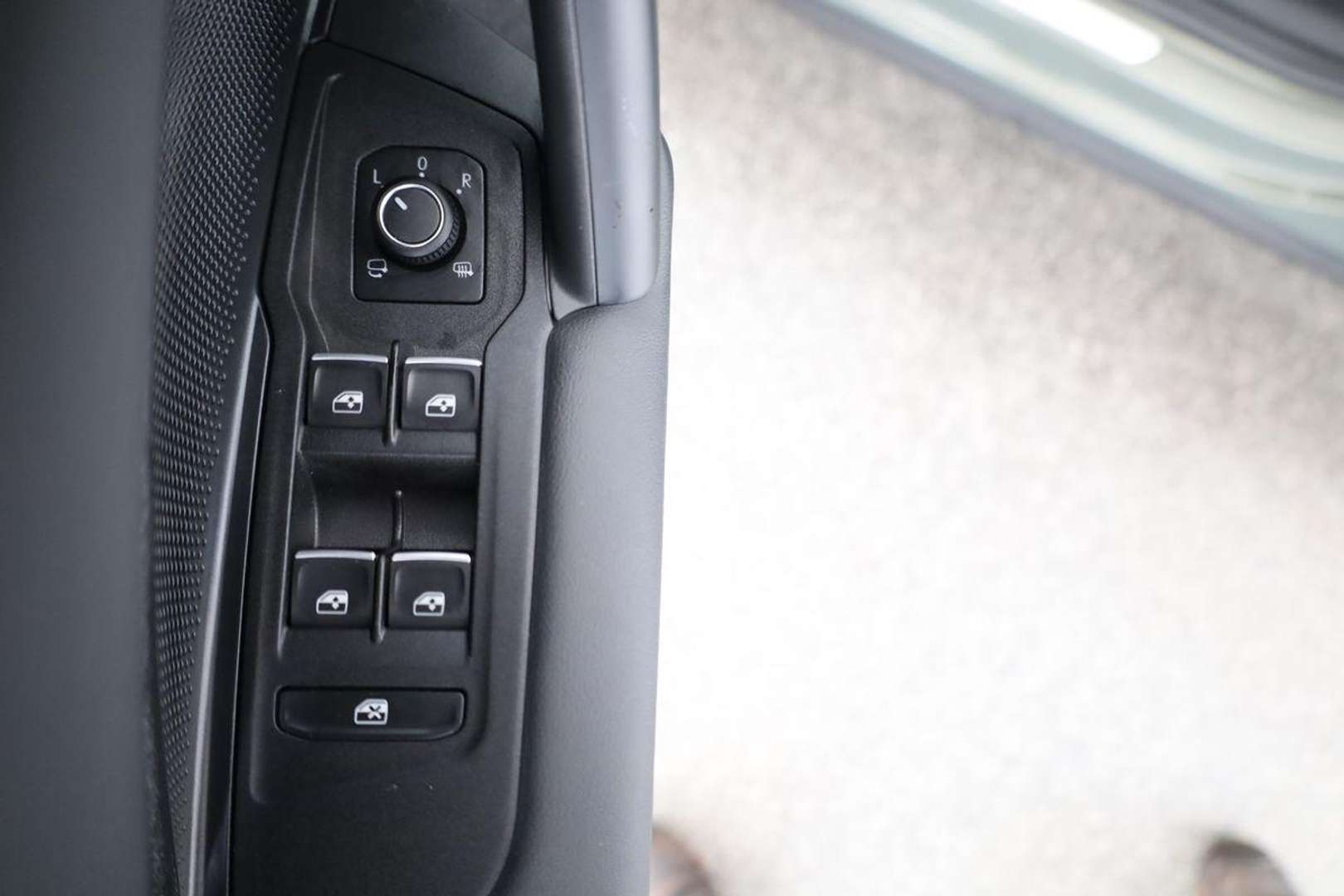 Volkswagen TIGUAN TDI 4Motion R-Line - 2025 - Joinsteer - #8