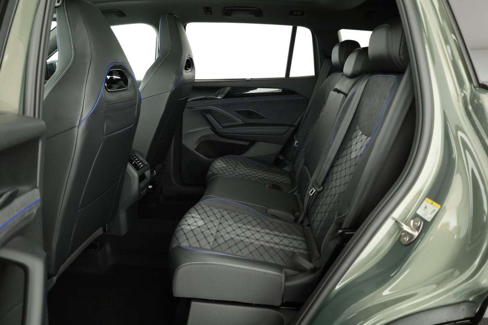 Volkswagen Tayron EHybrid R-Line - 2025 - Joinsteer - #13